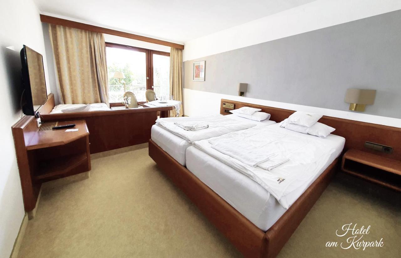 Hotel Am Kurpark バートヴィンプフェン エクステリア 写真