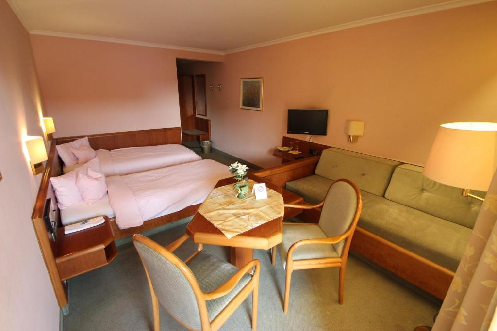 Hotel Am Kurpark バートヴィンプフェン 部屋 写真